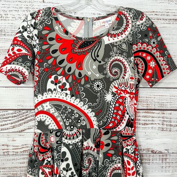 LulaRoe Amelia Black, Gray, Red, and White Fit and Flare Dress, EUC, Size XS - Picture 2 of 11